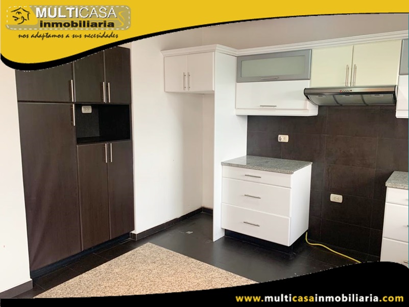 Departamento Duplex en Urbanización Privada en Venta a Crédito Sector Av. los Cerezos Cuenca-Ecuador