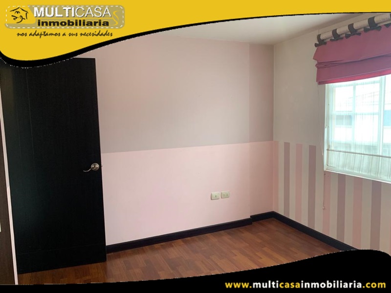 Departamento Duplex en Urbanización Privada en Venta a Crédito Sector Av. los Cerezos Cuenca-Ecuador