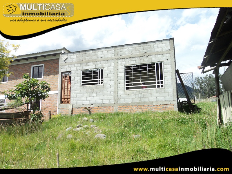 Terreno en Venta a Crédito Incluye Media Agua Sector Sayausí Cuenca-Ecuador