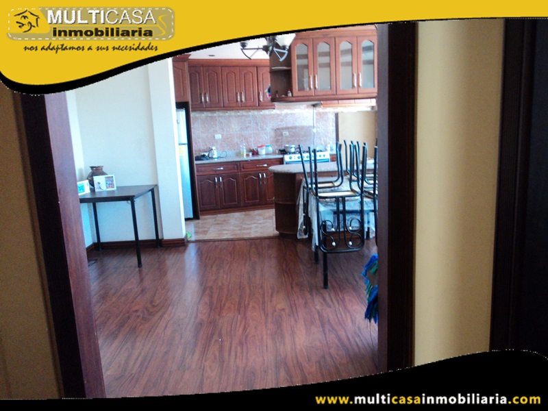 Casa con Local Comercial y Un departamento en Venta a Crédito Sector Quinta Chica Baja Cuenca Ecuador