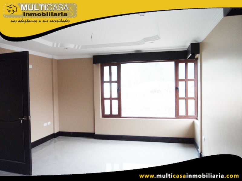 Casa Comercial en Venta a Crédito Sector La Dolorosa Cuenca-Ecuador