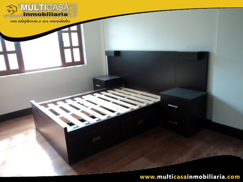 Casa Comercial en Venta a Crédito Sector La Dolorosa Cuenca-Ecuador