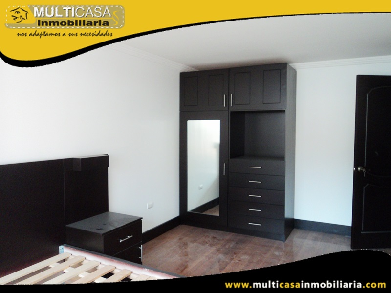 Casa Comercial en Venta a Crédito Sector La Dolorosa Cuenca-Ecuador