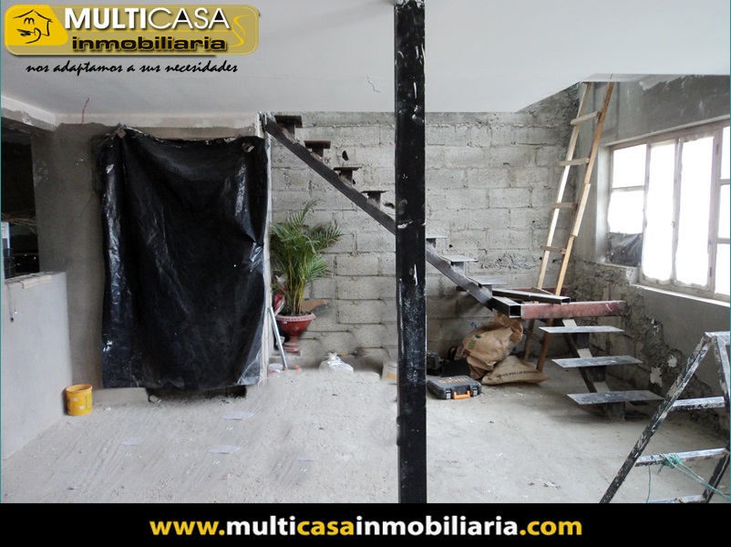 Casa por terminar en Venta a Crédito Sector Sinincay Cuenca-Ecuador