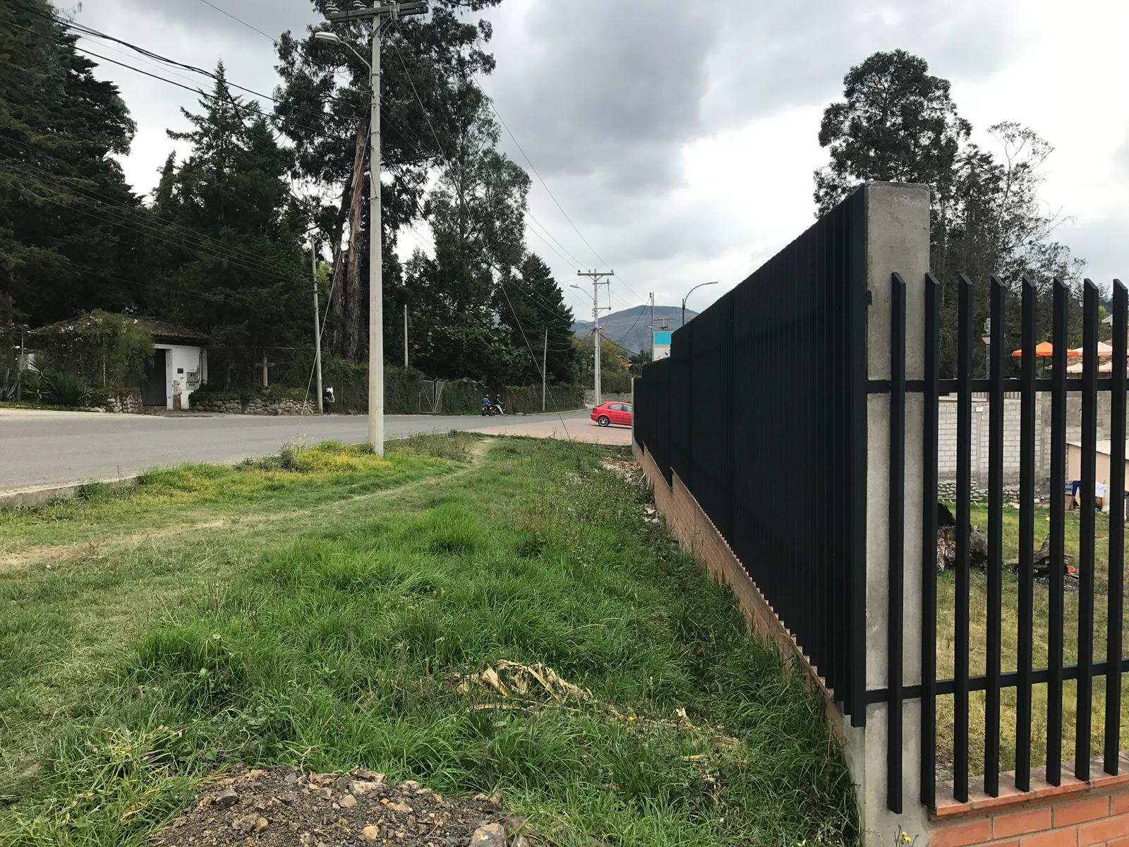 Vendo de oportunidad Terreno esquinero sector Chaollambamba