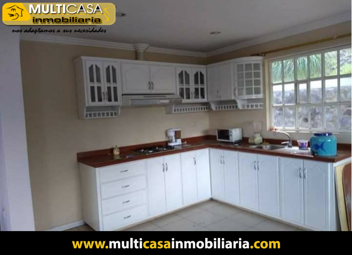 Casa en urbanización privada, sector Zhullín