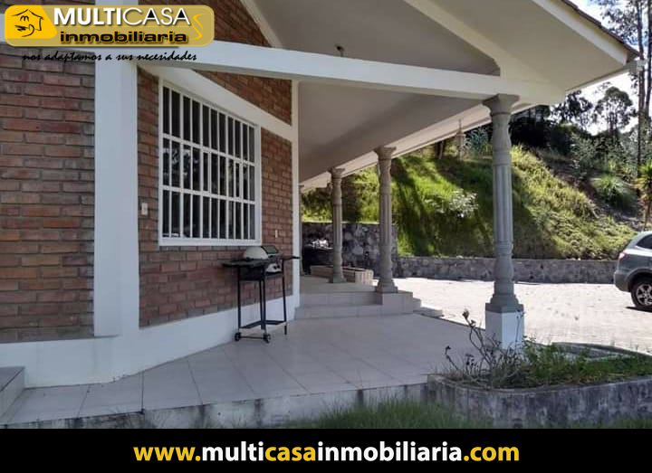Casa en urbanización privada, sector Zhullín