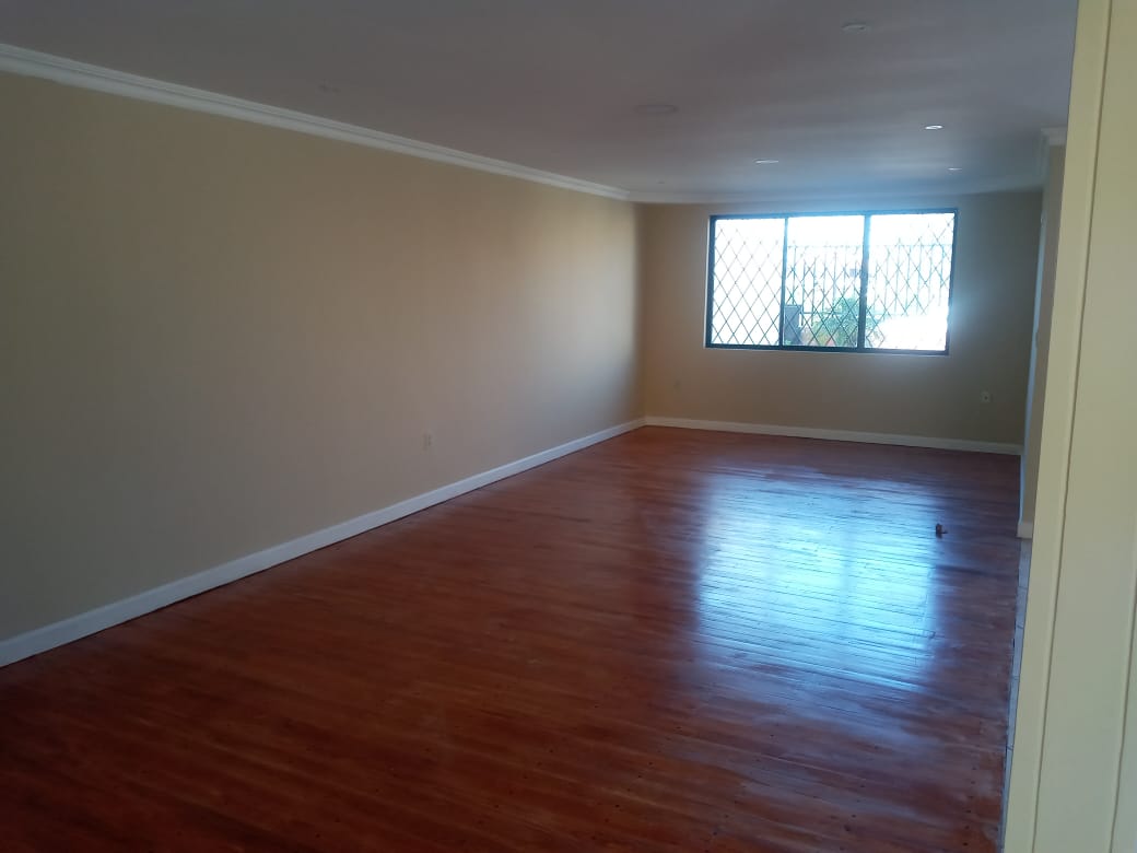 Vendo de Oportunidad Hermosa Casa en Ricaurte