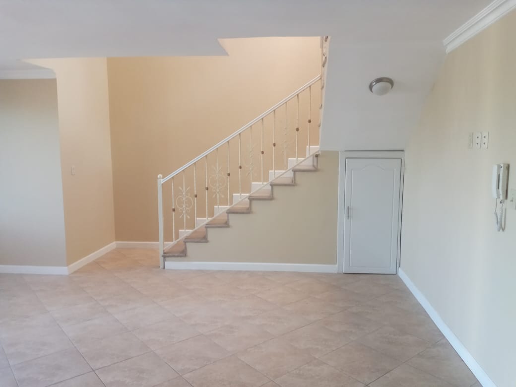 Vendo de Oportunidad Hermosa Casa en Ricaurte