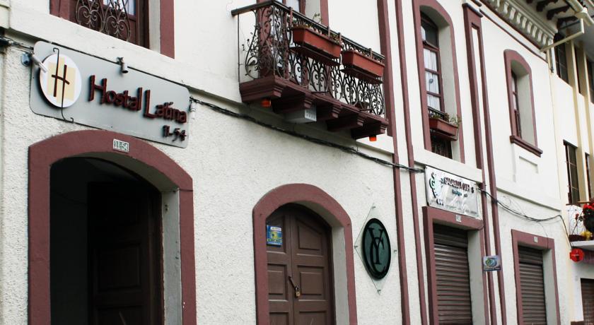 Hostal Latina