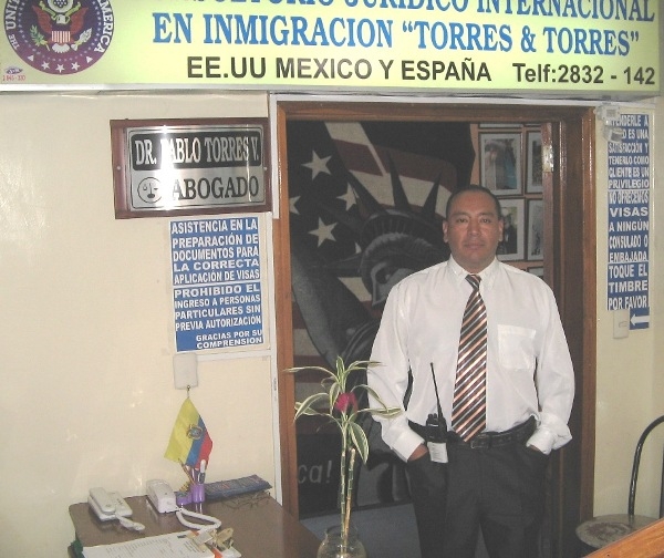 Ab. Pablo Torres Valdez