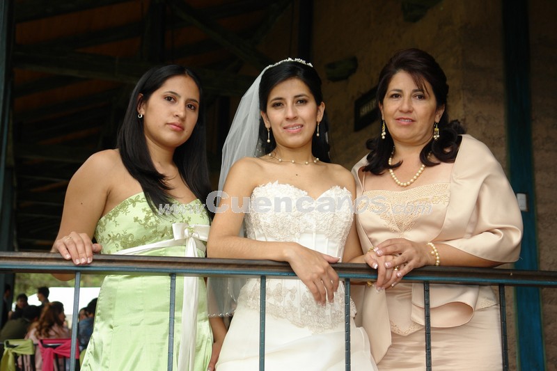 Carolina Galarza, Mónica Galarza, Mónica Rodas
