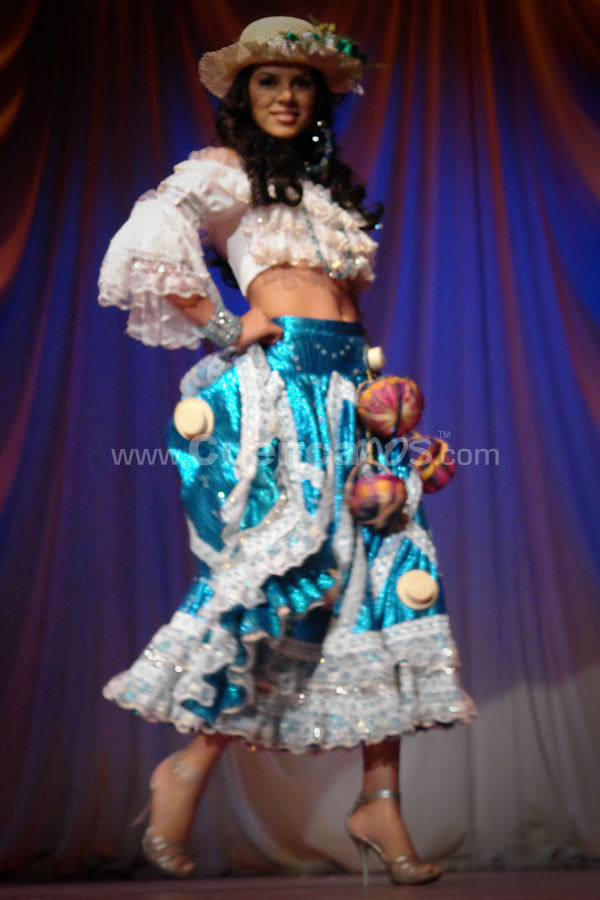 Elección Traje Típico con las Candidatas a Miss Ecuador 2009