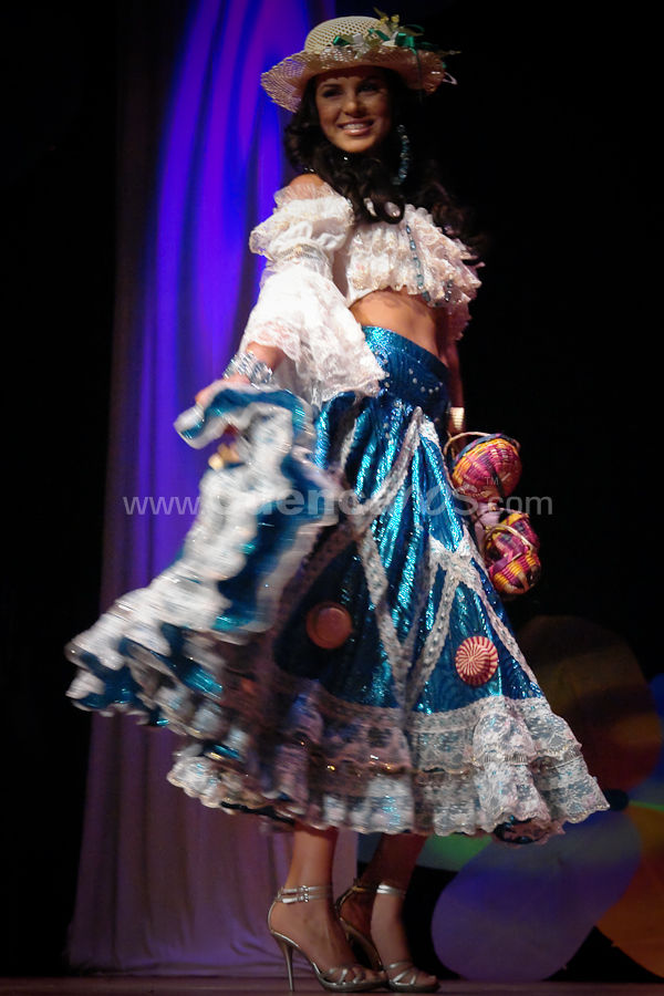 Elección Traje Típico con las Candidatas a Miss Ecuador 2009