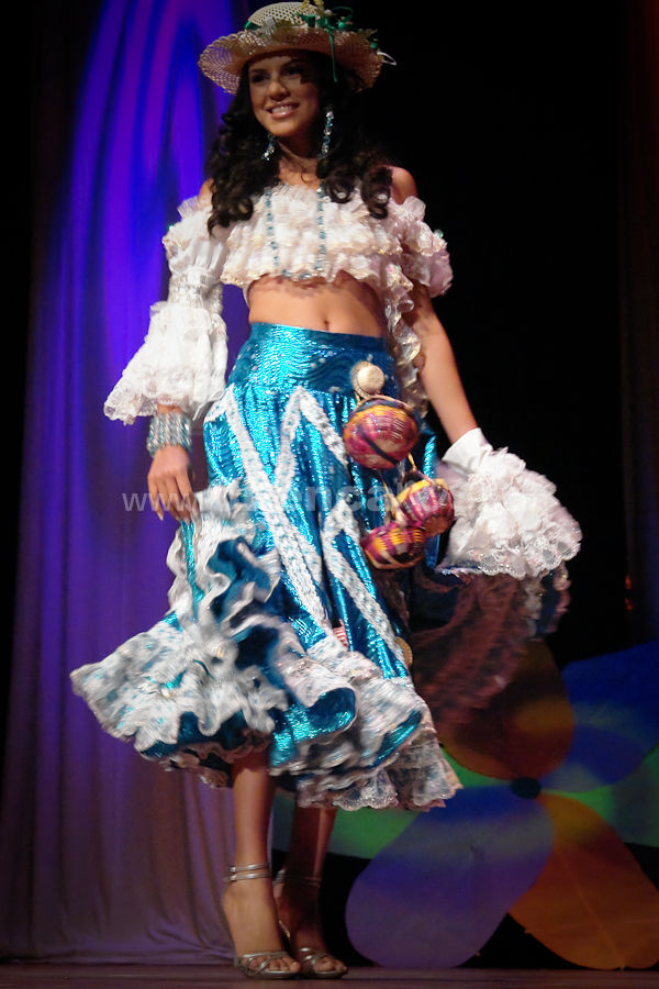 Elección Traje Típico con las Candidatas a Miss Ecuador 2009