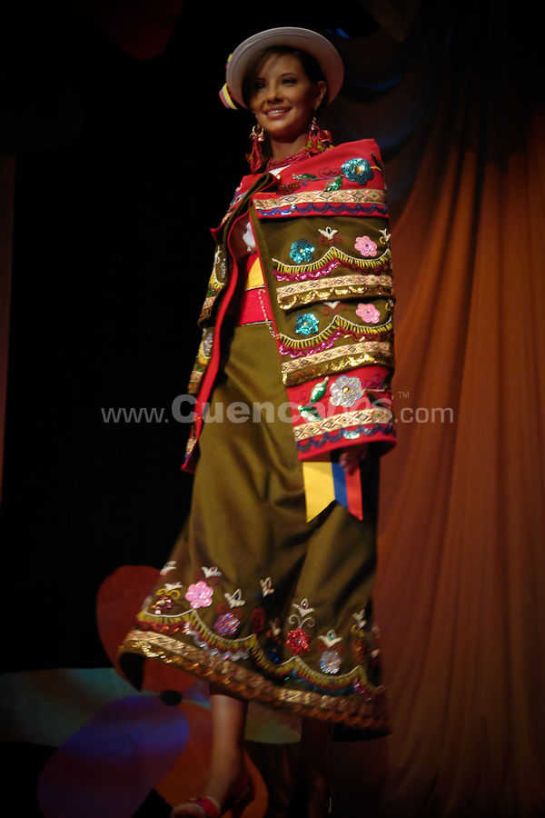 Elección Traje Típico con las Candidatas a Miss Ecuador 2009