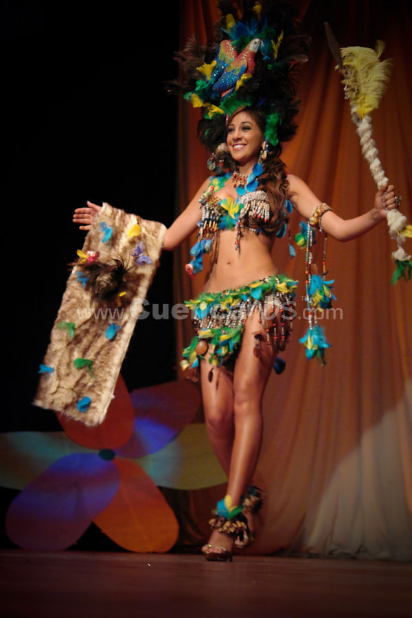Elección Traje Típico con las Candidatas a Miss Ecuador 2009
