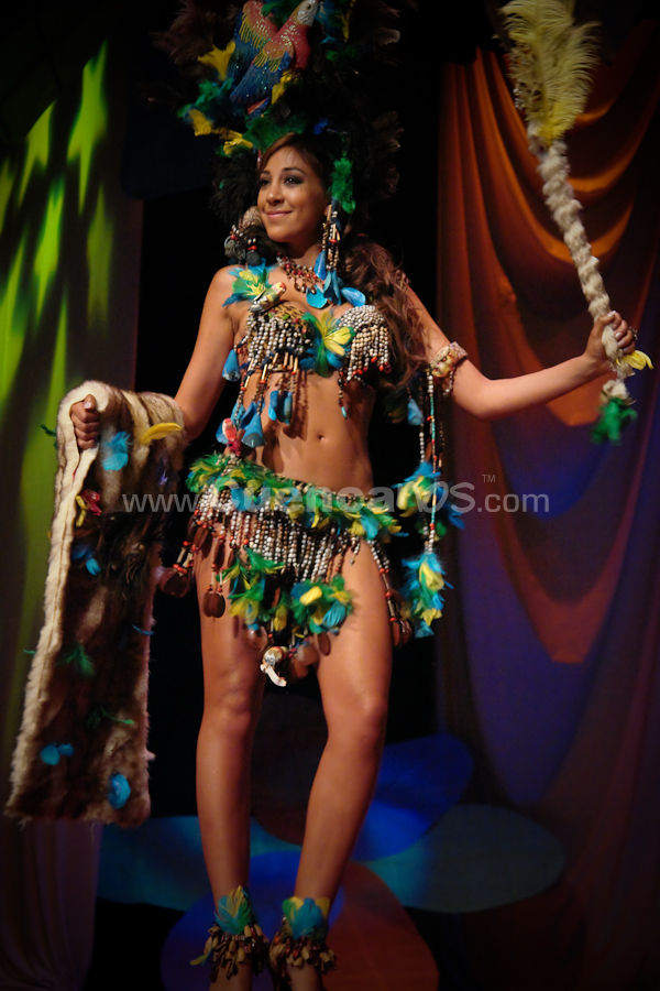 Elección Traje Típico con las Candidatas a Miss Ecuador 2009