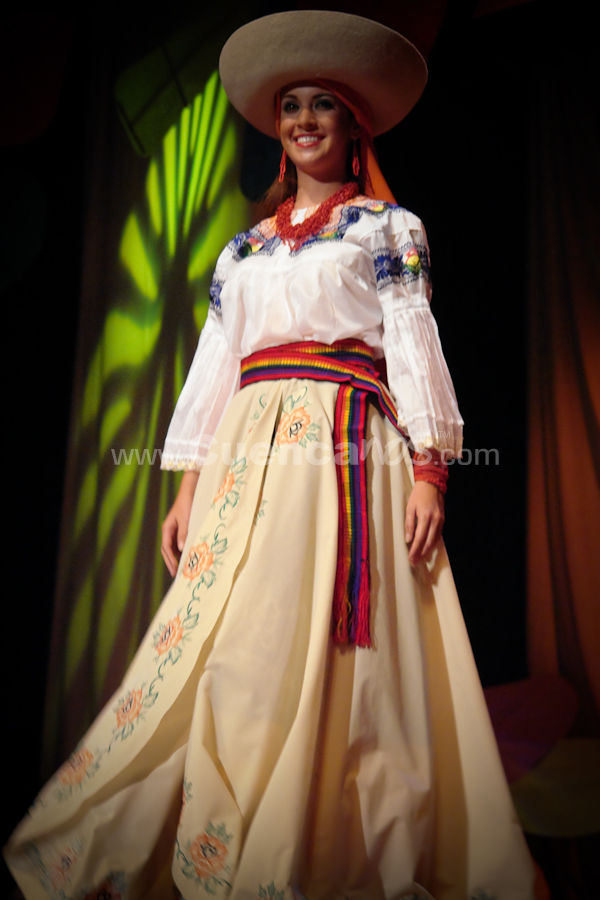 Elección Traje Típico con las Candidatas a Miss Ecuador 2009