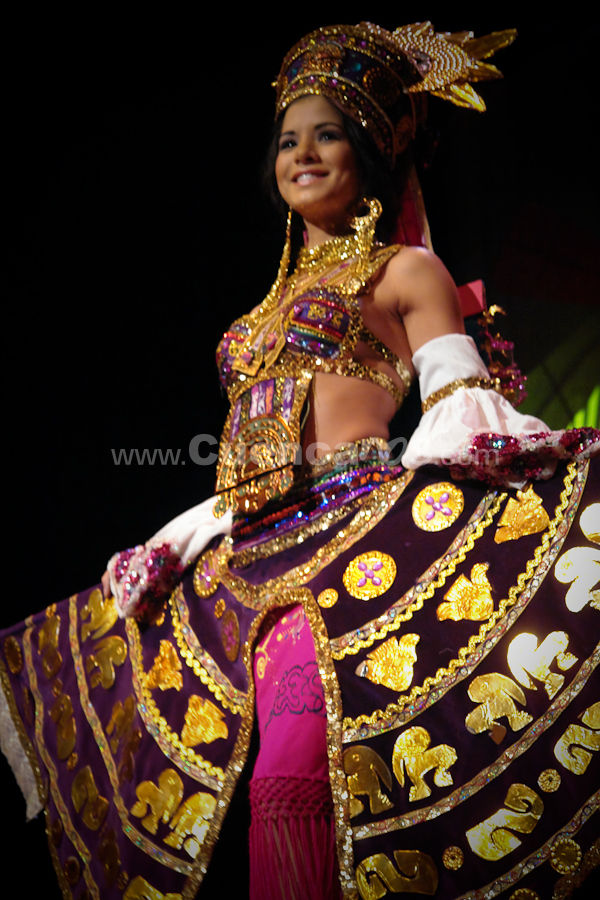 Elección Traje Típico con las Candidatas a Miss Ecuador 2009
