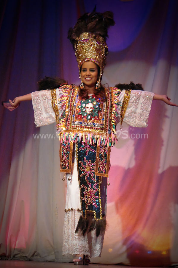 Elección Traje Típico con las Candidatas a Miss Ecuador 2009