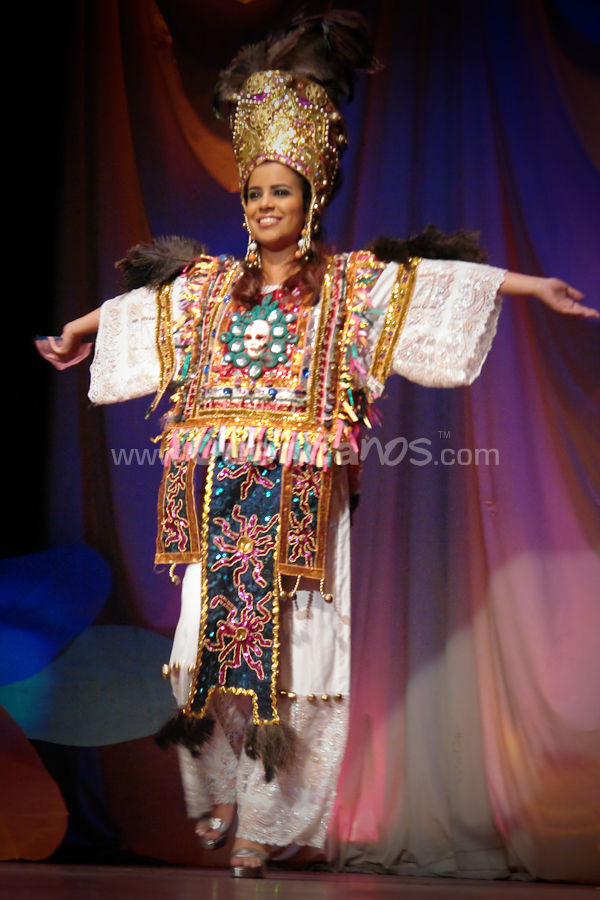 Elección Traje Típico con las Candidatas a Miss Ecuador 2009
