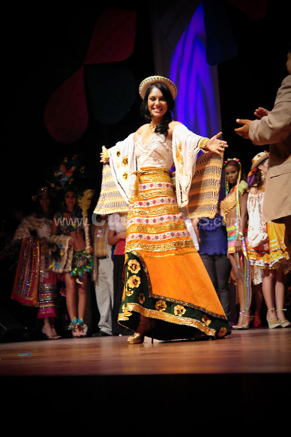 Elección Traje Típico con las Candidatas a Miss Ecuador 2009