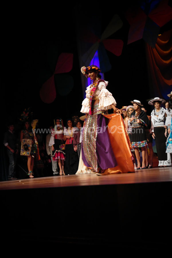 Elección Traje Típico con las Candidatas a Miss Ecuador 2009