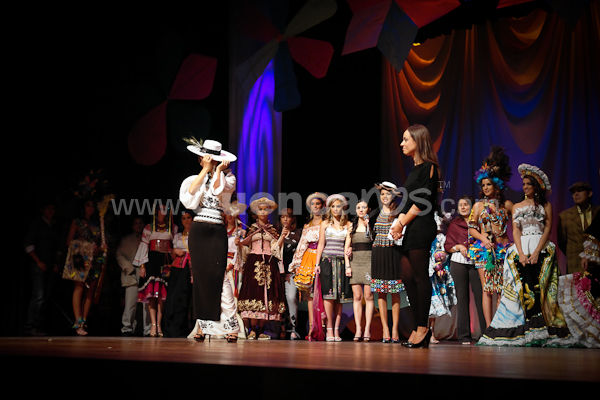 Elección Traje Típico con las Candidatas a Miss Ecuador 2009