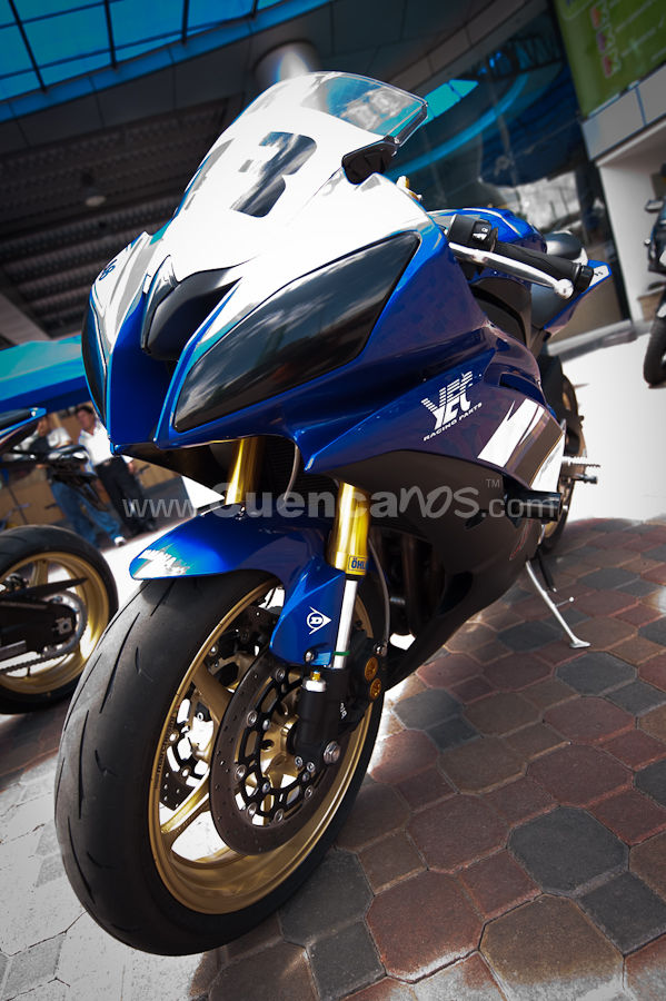 Motos y Modelos en Plaza Bocatti