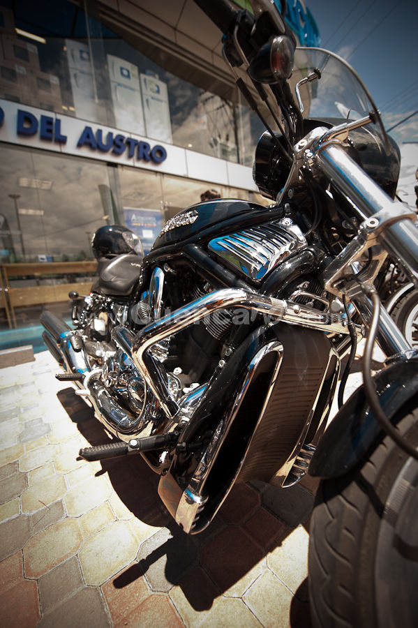Motos y Modelos en Plaza Bocatti