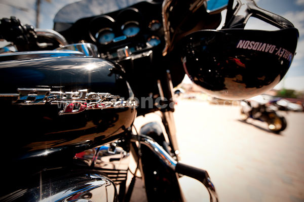 Motos y Modelos en Plaza Bocatti