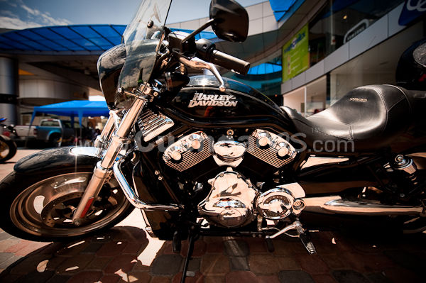 Motos y Modelos en Plaza Bocatti