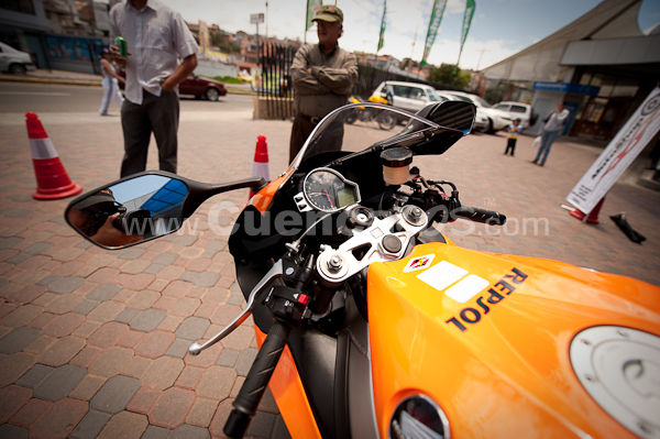 Motos y Modelos en Plaza Bocatti