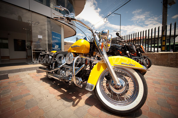Motos y Modelos en Plaza Bocatti