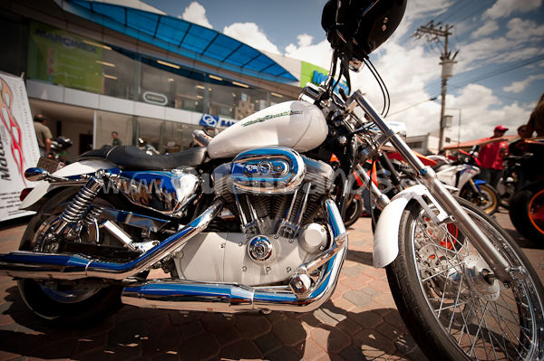 Motos y Modelos en Plaza Bocatti