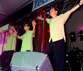 Presentación de Sharon en el Hilton