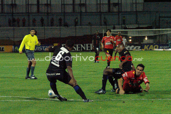 Deportivo Cuenca vs Deportivo Quito 18 de Abril del 2009