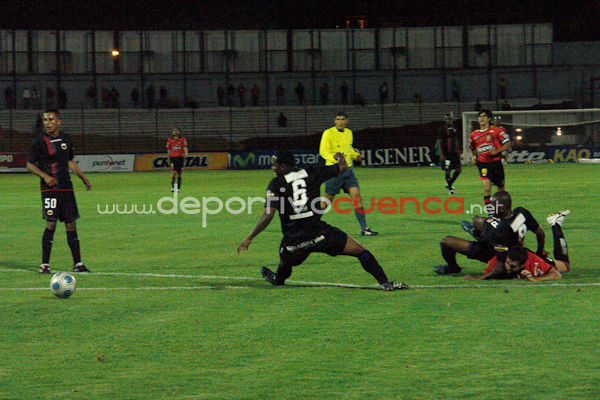 Deportivo Cuenca vs Deportivo Quito 18 de Abril del 2009