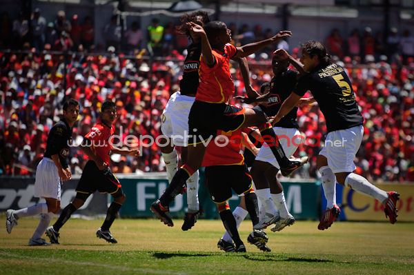 Deportivo Cuenca vs Barcelona 16 de Agosto del 2009