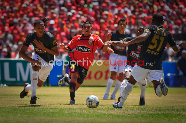 Deportivo Cuenca vs Barcelona 16 de Agosto del 2009