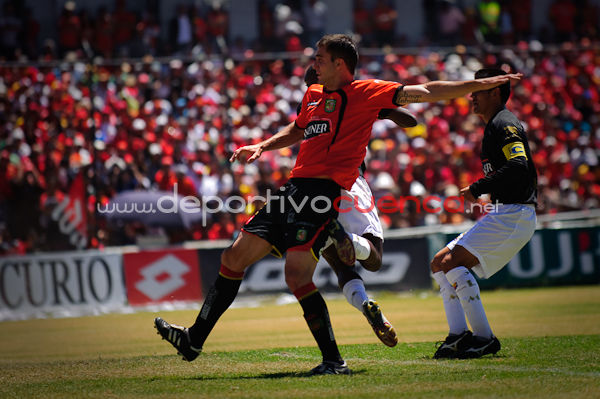 Deportivo Cuenca vs Barcelona 16 de Agosto del 2009