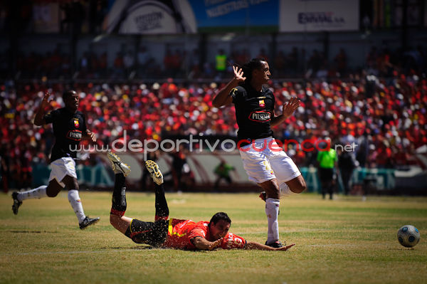 Deportivo Cuenca vs Barcelona 16 de Agosto del 2009