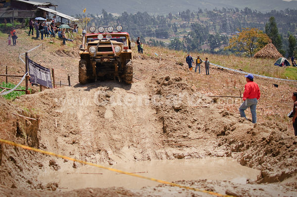4 x 4 en Sayausi 23 de Agosto del 2009