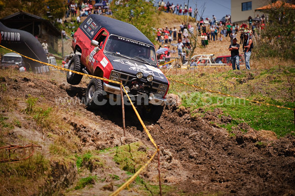 4 x 4 en Sayausi 23 de Agosto del 2009