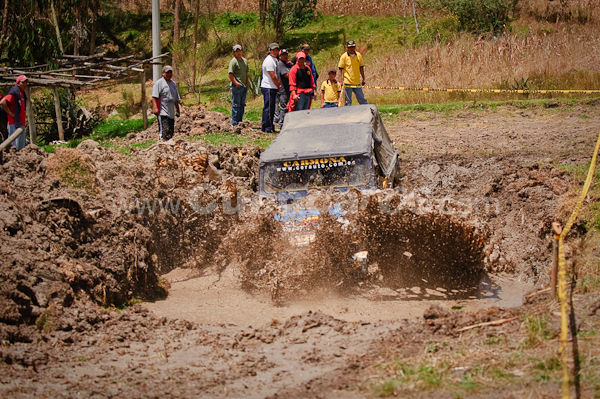 4 x 4 en Sayausi 23 de Agosto del 2009