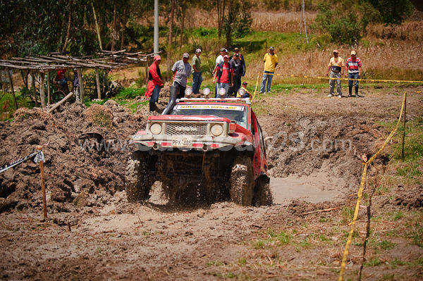 4 x 4 en Sayausi 23 de Agosto del 2009
