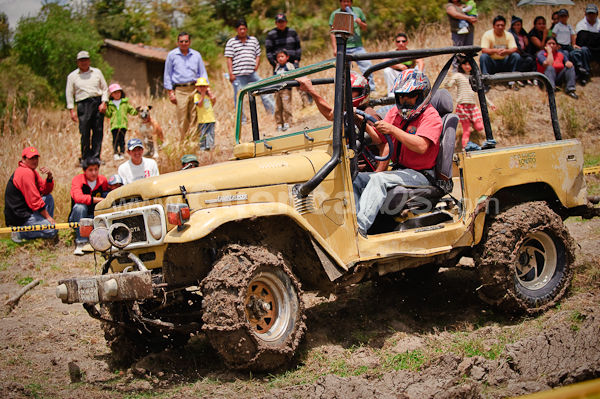 4 x 4 en Sayausi 23 de Agosto del 2009