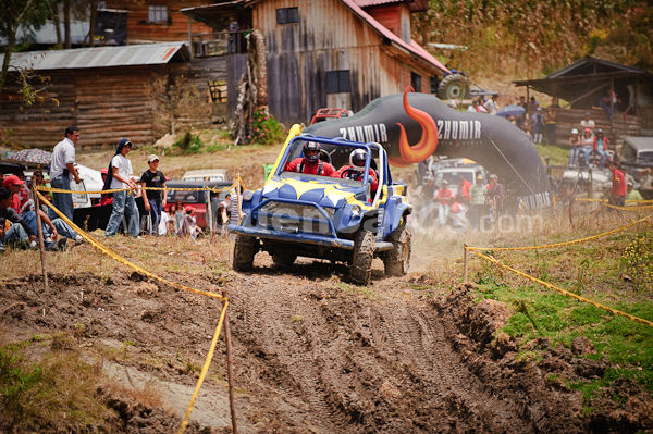 4 x 4 en Sayausi 23 de Agosto del 2009