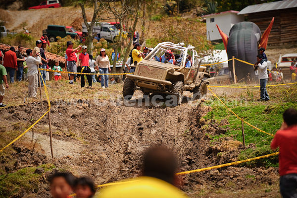 4 x 4 en Sayausi 23 de Agosto del 2009